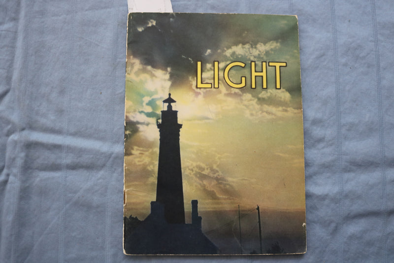 1956 LIGHT-BASIC SCIENCE SOFTCOVER BOOK BY BERTHA MORRIS PARKER - K 694