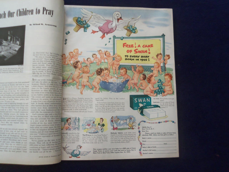 1945 FEBRUARY BETTER HOMES & GARDENS MAGAZINE -COCA-COLA AD BACK COVER- SP 6118E