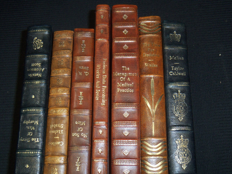 ASSORTED HARDCOVER BOOK LOT OF 28 - NICE BINDINGS - KD 56
