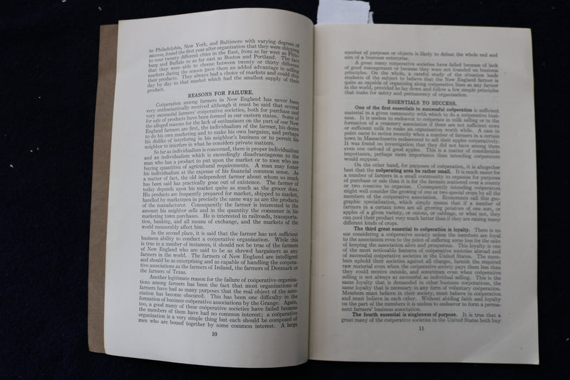 1914 THE FARMERS' COOPERATIVE EXCHANGE - SOFTCOVER - BY A. CANCE, PH.D - K 1576
