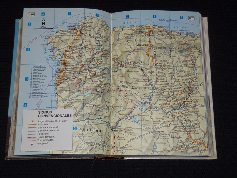 1981 ESPANA GUIA ARTISTICA BOOK LOT OF 2 - KD 4669J