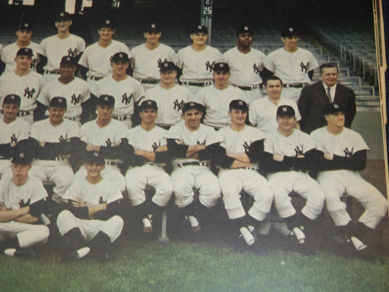 1963 NEW YORK YANKEES COLOROTO TEAM PHOTOS LOT - 30 PIECES - NP 9184