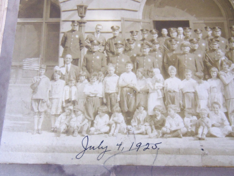 1925 JULY 4 POLICE & NEIGHBORHOOD MOUNTED PHOTO - 11 3/4x9 1/2 - #39