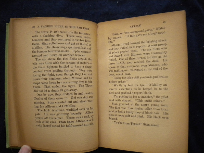 1942 A YANKEE FLIER IN THE FAR EAST HARDCOVER BOOK BY AL AVERY - KD 8110