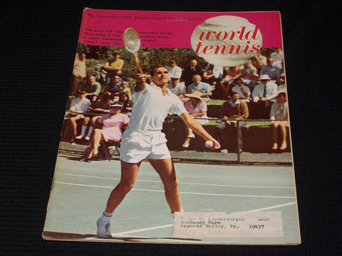 1969 NOVEMBER WORLD TENNIS MAGAZINE - ANDRES GIMENO FRONT COVER - E 3598
