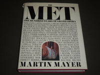 1983 THE MET BY MARTIN MAYER HARDCOVER BOOK - GREAT PHOTOS - I 925