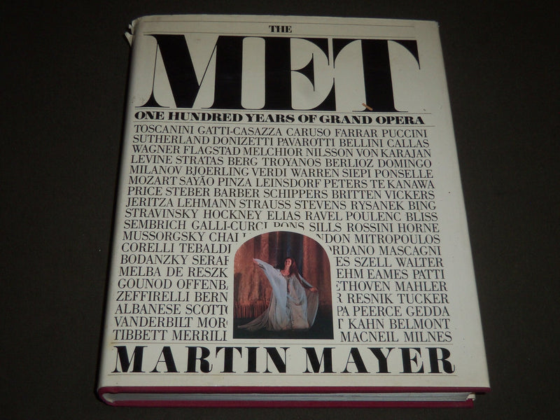 1983 THE MET BY MARTIN MAYER HARDCOVER BOOK - GREAT PHOTOS - I 925