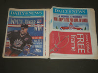 2001 OCT 28 & NOV 4 SUNDAY NY DAILY NEWS LOT OF 32 - COLOR COMICS - NP 2547