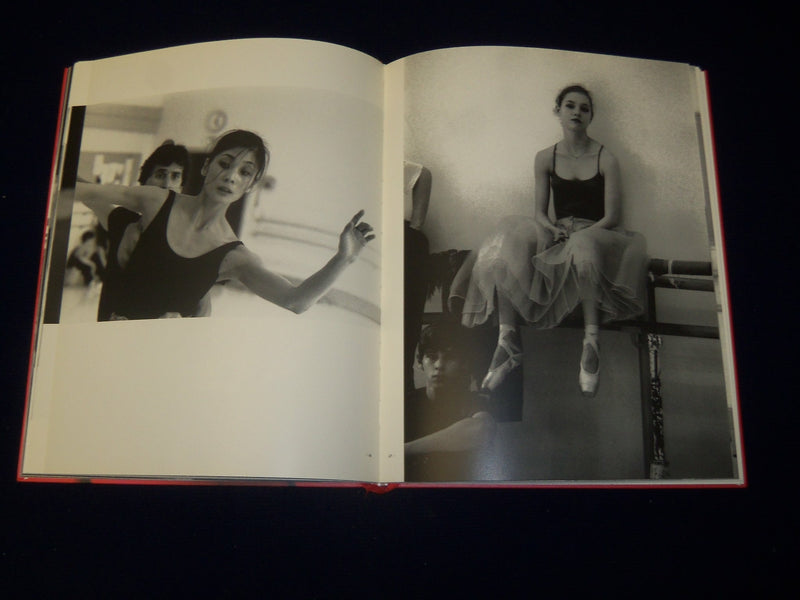 1999 MOVEMENT STUTTGARTER BALLETT BOOK - PHOTOS BY JOHANNES SEYERLEIN - KD 5697