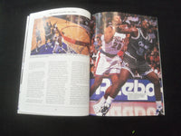 1993 SHAQ! AN UNAUTHORIZED BIOGRAPHY MAGAZINE - ST 457V