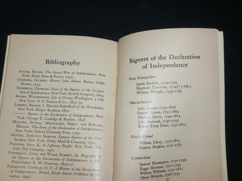 1957 THEY SIGNED FOR US BOOK BY SINCLAIR & MACARTHUR - AMERICAN FLAG - J 6086