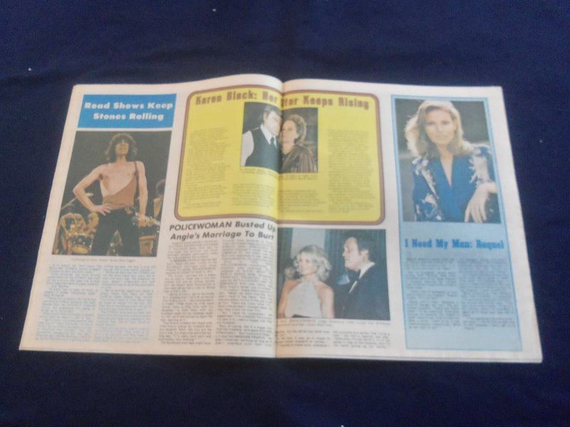 1976 NOVEMBER 7 MODERN PEOPLE NEWSPAPER - CHEVY CHASE, REPLACE CARSON? - NP 5700