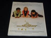1981 #213 GRAPHIS MAGAZINE VERY NICE COVER ART & INSIDE PAGES - E 868
