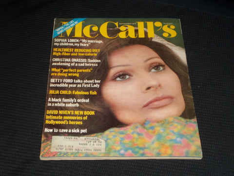 1975 SEPTEMBER MCCALL'S MAGAZINE - SOPHIA LOREN FRONT COVER - E 776