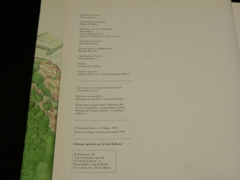 1996 ABBAZIE E MONASTERI D'ITALIA HARDCOVER BOOK - ITALIAN TEXT - R 718F