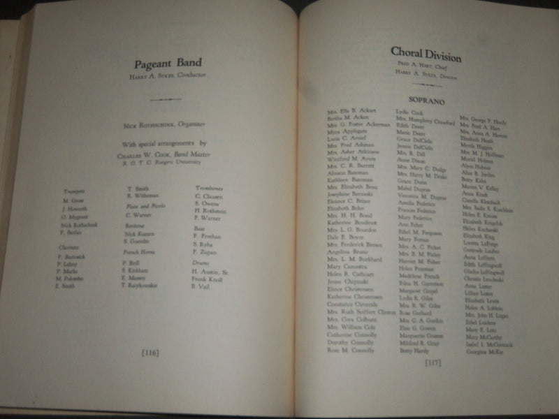1930 PAGEANT OF NEW BRUNSWICK SOFTCOVER BOOK - J 2518