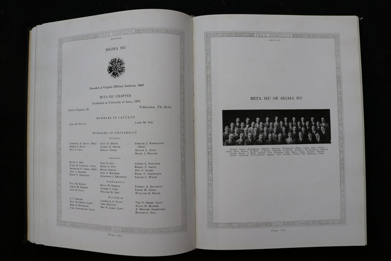 1923 THE HAWKEYE UNIVERSITY OF IOWA YEARBOOK - IOWA CITY, IOWA - YB 3538
