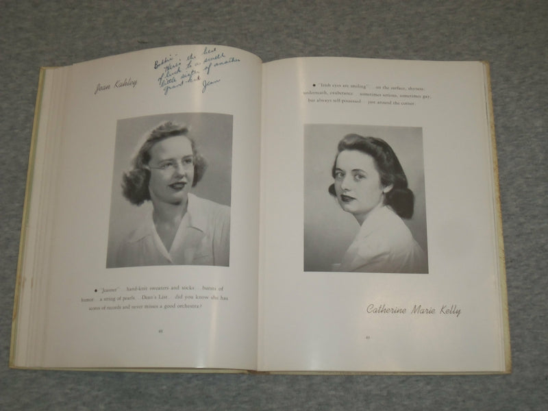 1944 ELMIRA COLLEGE YEARBOOK - ERLMIRA, NEW YORK - YB 2060