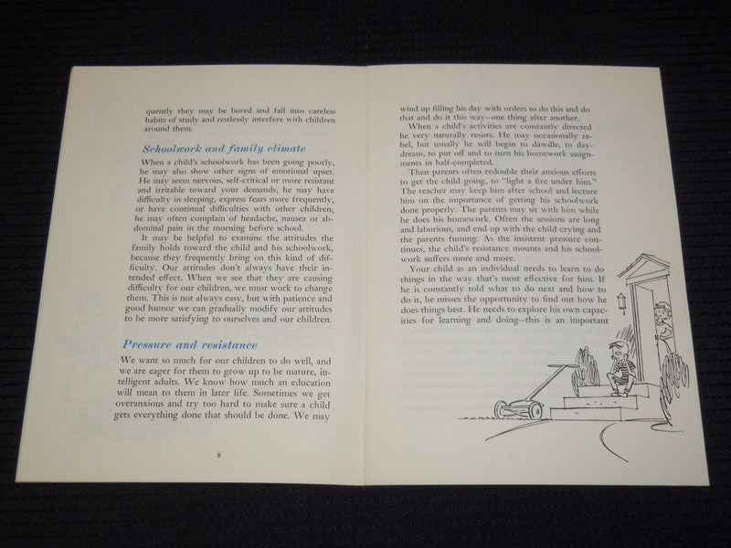 1950'S-1960'S ROSS LABORATORY PARENTING GUIDES LOT OF 7 ISSUES - J 8081