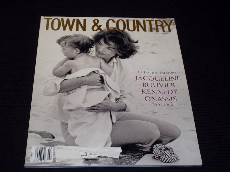 1994 JULY TOWN & COUNTRY MAGAZINE - JACKIE KENNEDY FRONT COVER - E 13396