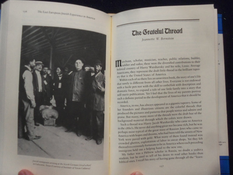 1983 EAST EUROPEAN JEWISH EXPERIENCE IN AMERICA HARDCOVER BOOK- SIGNED - KD 8456