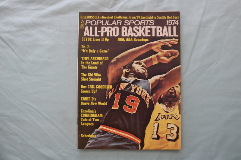 1974 POPULAR SPORTS ALL-PRO BASKETBALL MAGAZINE - WILLIS REED COVER - E 26737