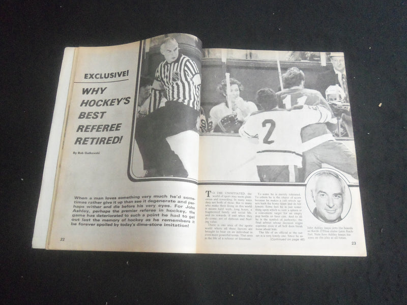 1974 MARCH SPORTS REVIEW SERIES HOCKEY MAGAZINE - ALL STAR ISSUE - B 6235T