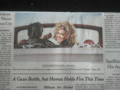 2022 AUGUST 9 NEW YORK TIMES - OLIVIA NEWTON-JOHN DIED (1948-2022)