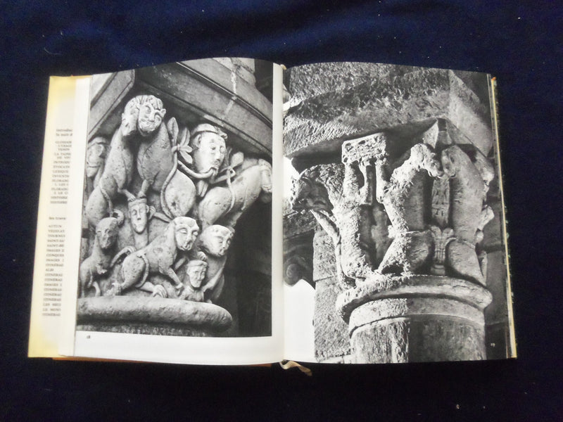 1956-58 ROUSSILLON & VAL DE LOIRE ROMAN HARDCOVER BOOKS BOXED LOT OF 2 - KD 8317