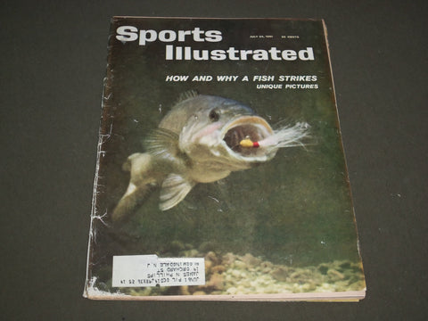 1961 JULY 24 SPORTS ILLUSTRATED MAGAZINE - HOW AND WHY A FISH STRIKES - SP 9016