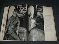 1965 FEBRUARY VOGUE MAGAZINE - SUE MURRAY COVER - BRITISH EDITION - B 5221