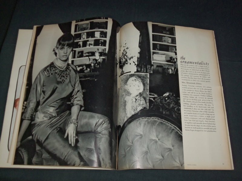 1965 FEBRUARY VOGUE MAGAZINE - SUE MURRAY COVER - BRITISH EDITION - B 5221
