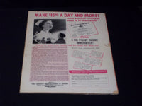 1956 MARCH FILMLAND MAGAZINE - ROCK HUDSON FRONT COVER - E 15241