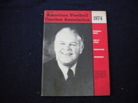 1974 AMERICAN FOOTBALL COACHES ASSOCATION MAGAZINE - BOB BLACKMAN - SP 3625S