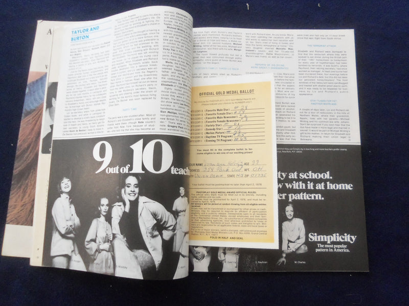 1976 MARCH PHOTOPLAY MAGAZINE - VOTE GOLD MEDAL AWARDS - SP 5454D