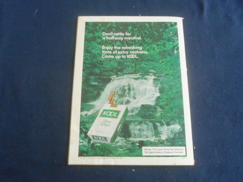 1977 PRO & COLLEGE FOOTBALL TODAY MAGAZINE - BERT JONES COVER - SP 6481J