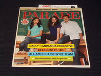 2011 AUGUST 14 BOSTON SUNDAY GLOBE PARADE MAGAZINE - MIRANDA COSGROVE - E 4856