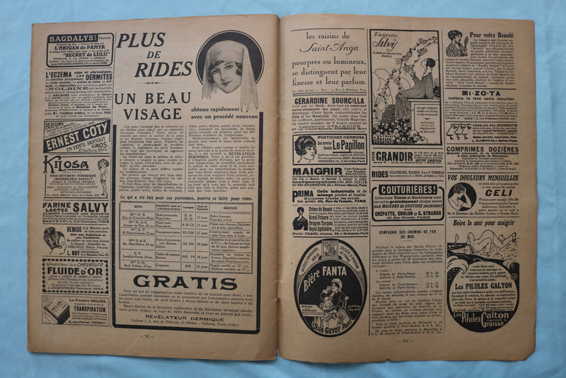 1921 LA FEMME CHEZ ELLE MAGAZINE - FRENCH FASHION - LOT OF 2 - K 2530