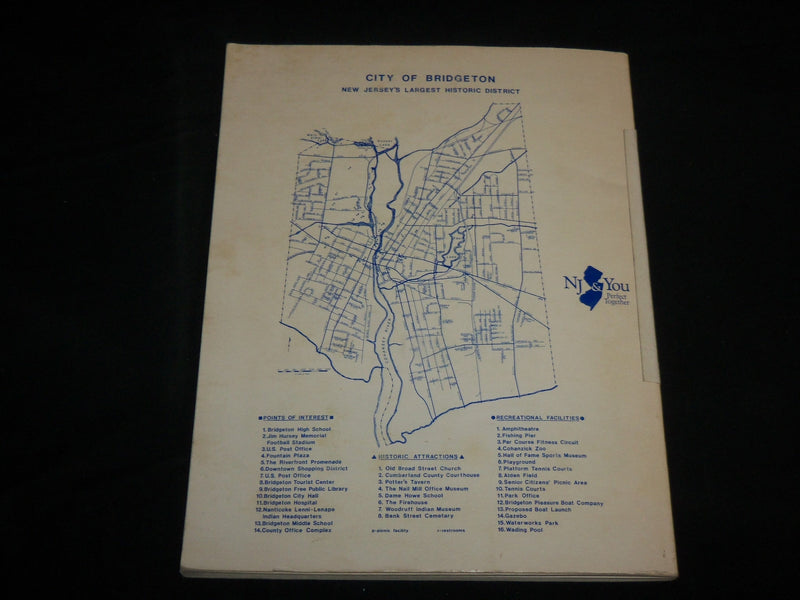 1986 BRIDGETON NEW JERSEY 1686-1986 TRICENTENNIAL SOUVENIR BOOK & GUIDE - J 6845