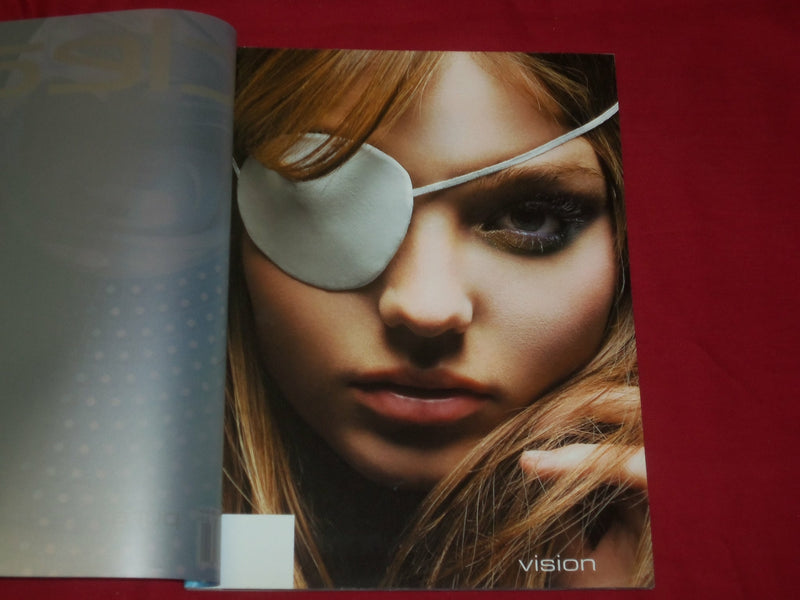 CLEAR MAGAZINE VOLUME VI ISSUE 4 - PURE VISION - FASHION & ARCHITECTURE - RC 334