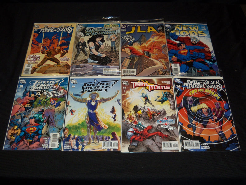 2000'S ASSORTED DC COMIC BOOK LOT OF 33 DIFFERENT ISSUES VF TO NM - LOT #4