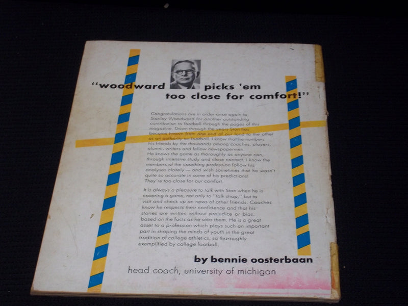 1956 STANLEY WOODWARD'S FOOTBALL MAGAZINE - BOB BURKHART COVER - E 7910