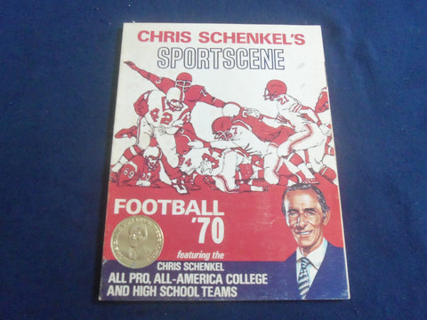 1970 CHRIS SCHENKEL'S SPORTSCENE MAGAZINE - FOOTBALL '70- SP 6481C