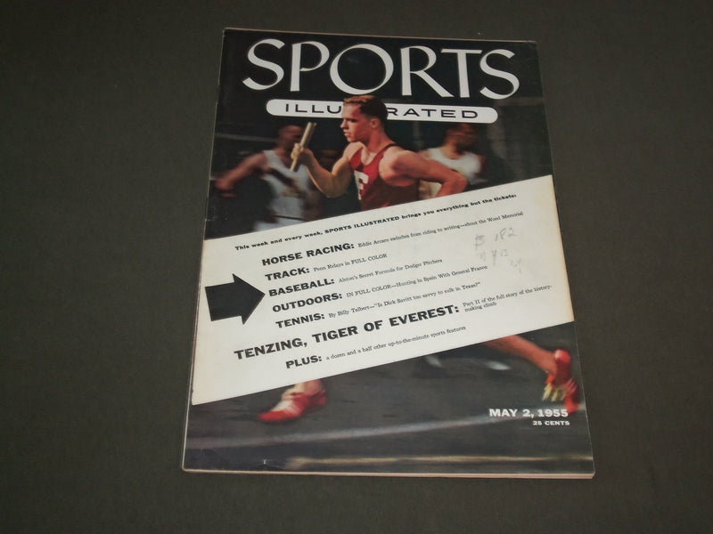 1955 MAY 2 SPORTS ILLUSTRATED MAGAZINE - RELAY RUNNER TOM COURTNEY - SP 8733
