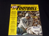 1971 STREET & SMITH'S PRO FOOTBALL MAGAZINE - EARL MORRALL FRONT COVER - E 3636
