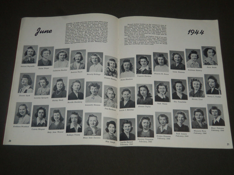 1944 EMBLEM CHICAGO TEACHERS COLLEGE YEARBOOK - GREAT PHOTOS - YB 902