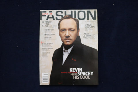2001-02 FALL/WINTER MAXIM FASHION MAGAZINE - KEVIN SPACEY COVER - E 19304