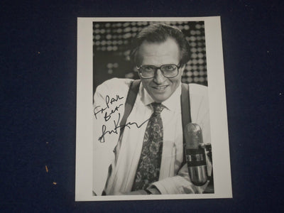 LARRY KING AUTOGRAPHED PHOTOGRAPH - J 6038