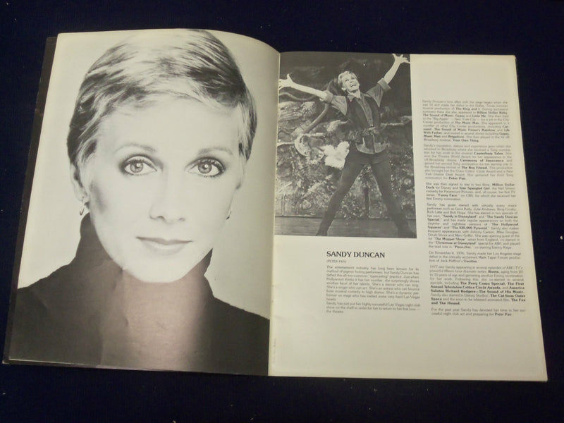 1980'S PETER PAN SOUVENIR SHOW PROGRAM - SANDY DUNCAN - J 5006