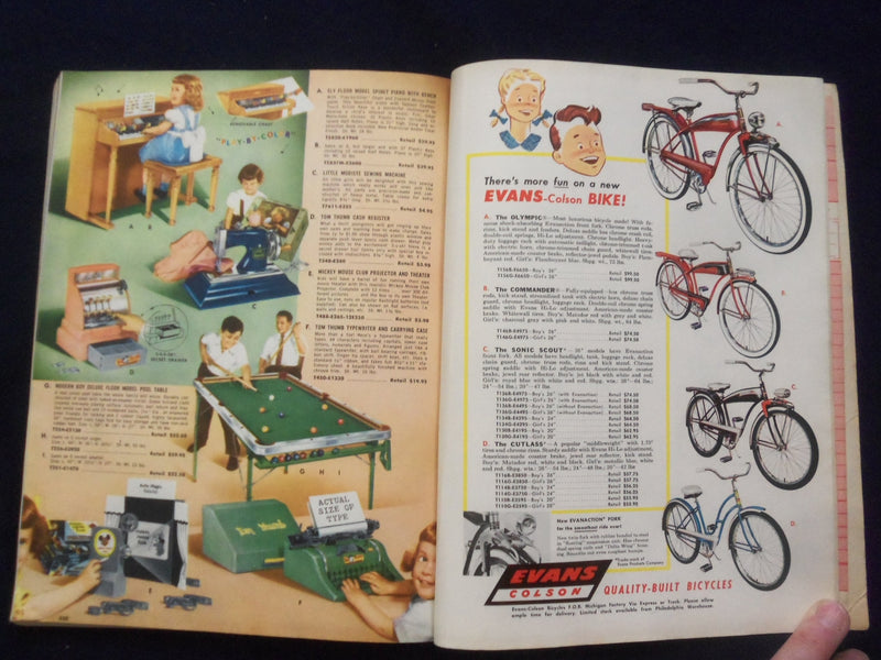 1957 O. FAUST WHOLESALE GIFT CATALOG - PHILADELPHIA, PENNSYLVANIA - R 97T